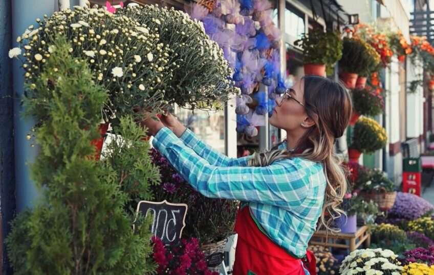 Shop Around for wedding flowers