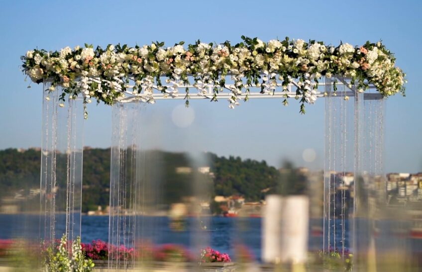flowers for wedding decoration